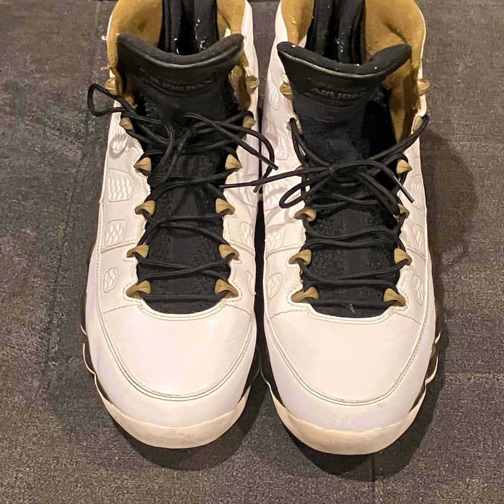 “The Spirit” Air Jordan 9 Retro